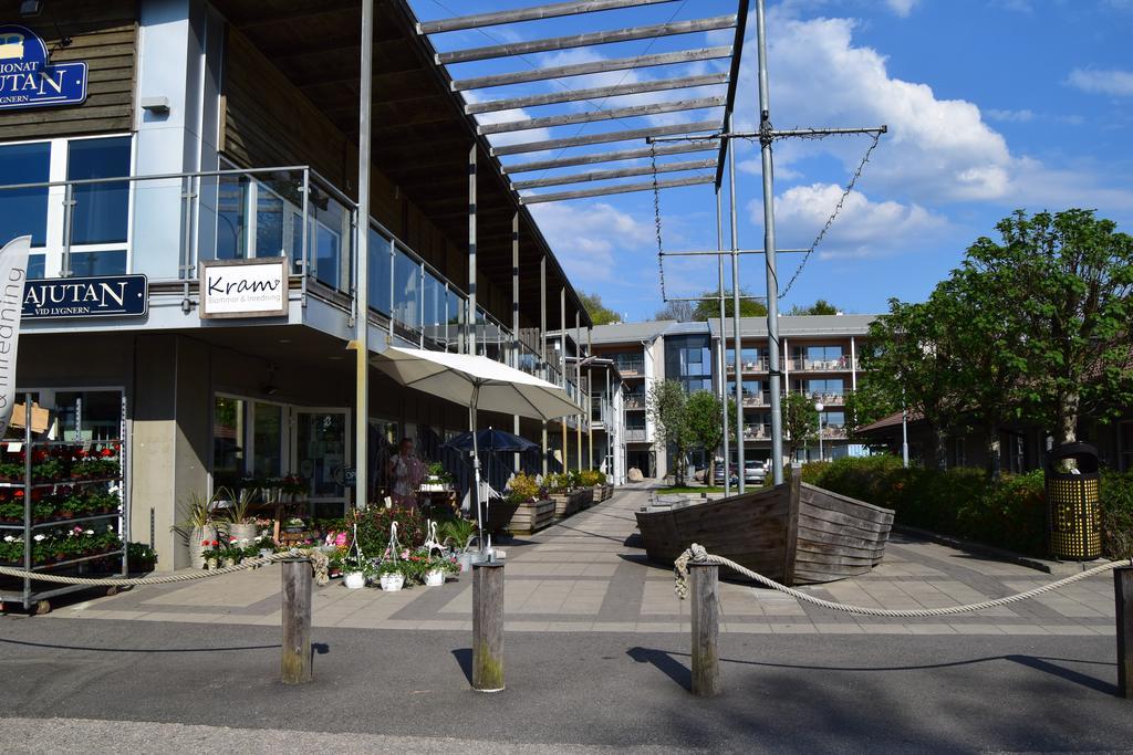 Lygnerns Pensionat Och Konferens Hotel Satila Exterior photo